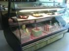 Kuchenvitrine horizontal